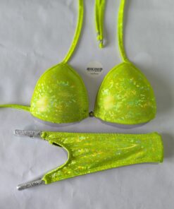 "Bikinis de Posing amarillo-verde fluor para Bikini Fitness, Wellness y Figura - Diseñados para la Mujer Fuerte y Segura"