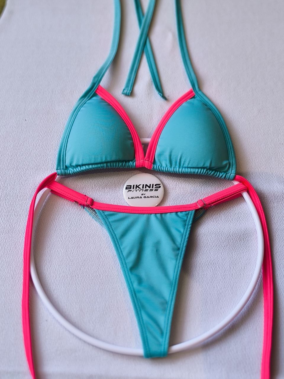 Bikini azul claro rosa confite corte corazón breteles ajustables