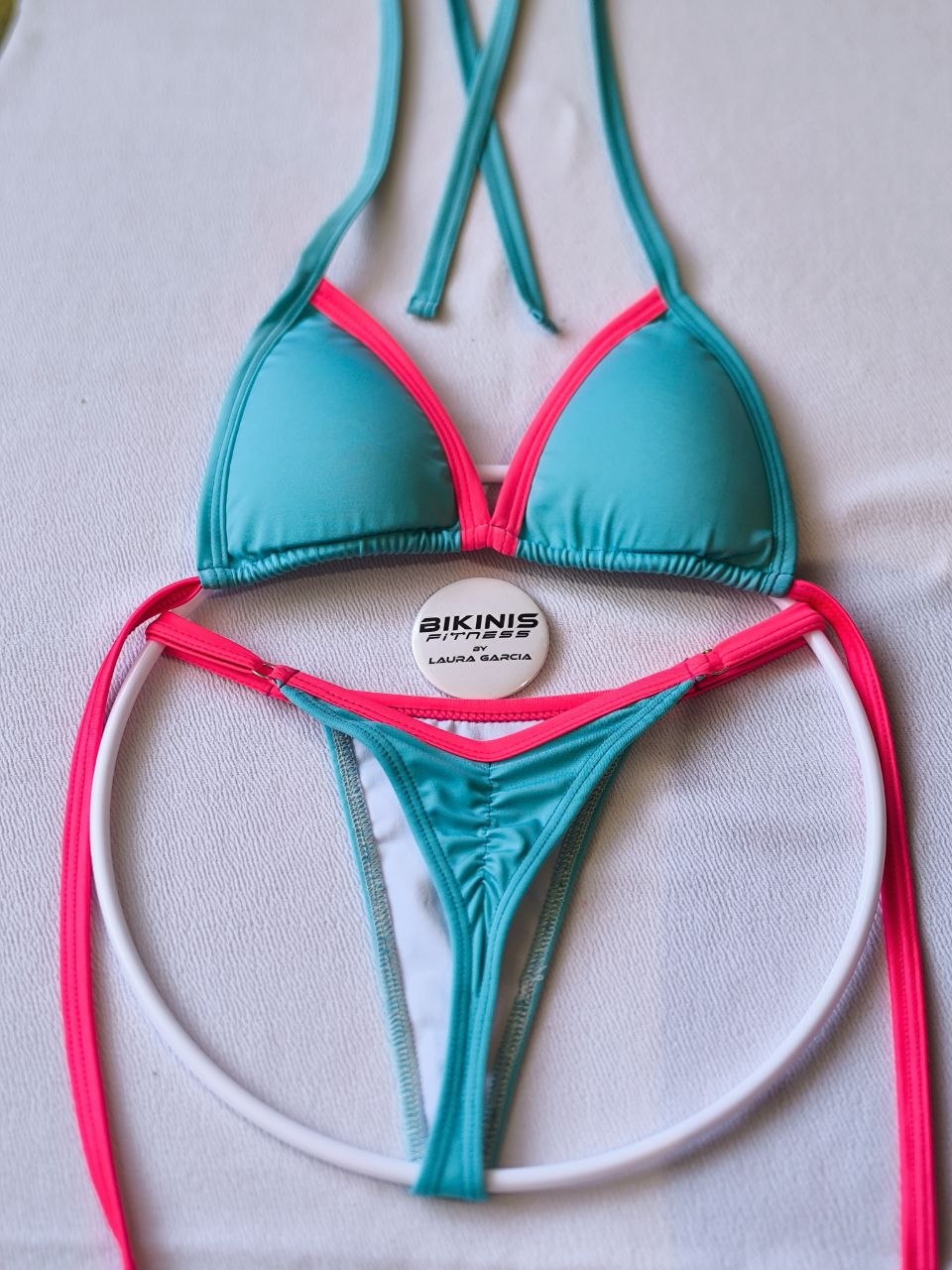 Bikini azul claro rosa confite corte corazón breteles ajustables