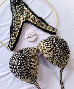 Bikini de competencia en degrade negro con dorado, conector dorado. Reglamentario IFBB bikini - Wellnes
Disponible BikinisFitness